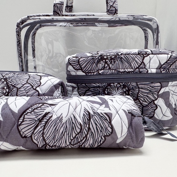 NEW Vera Bradley cosmetics organizer - Picture 4 of 6